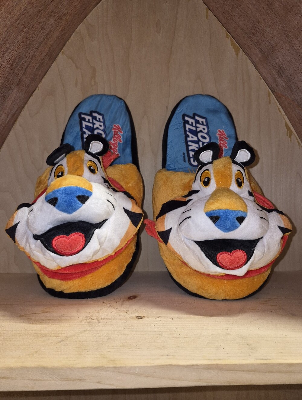 Tony the Tiger Collector Item | Plush Slippers | Men's 10-11 ~ Women's 11-12